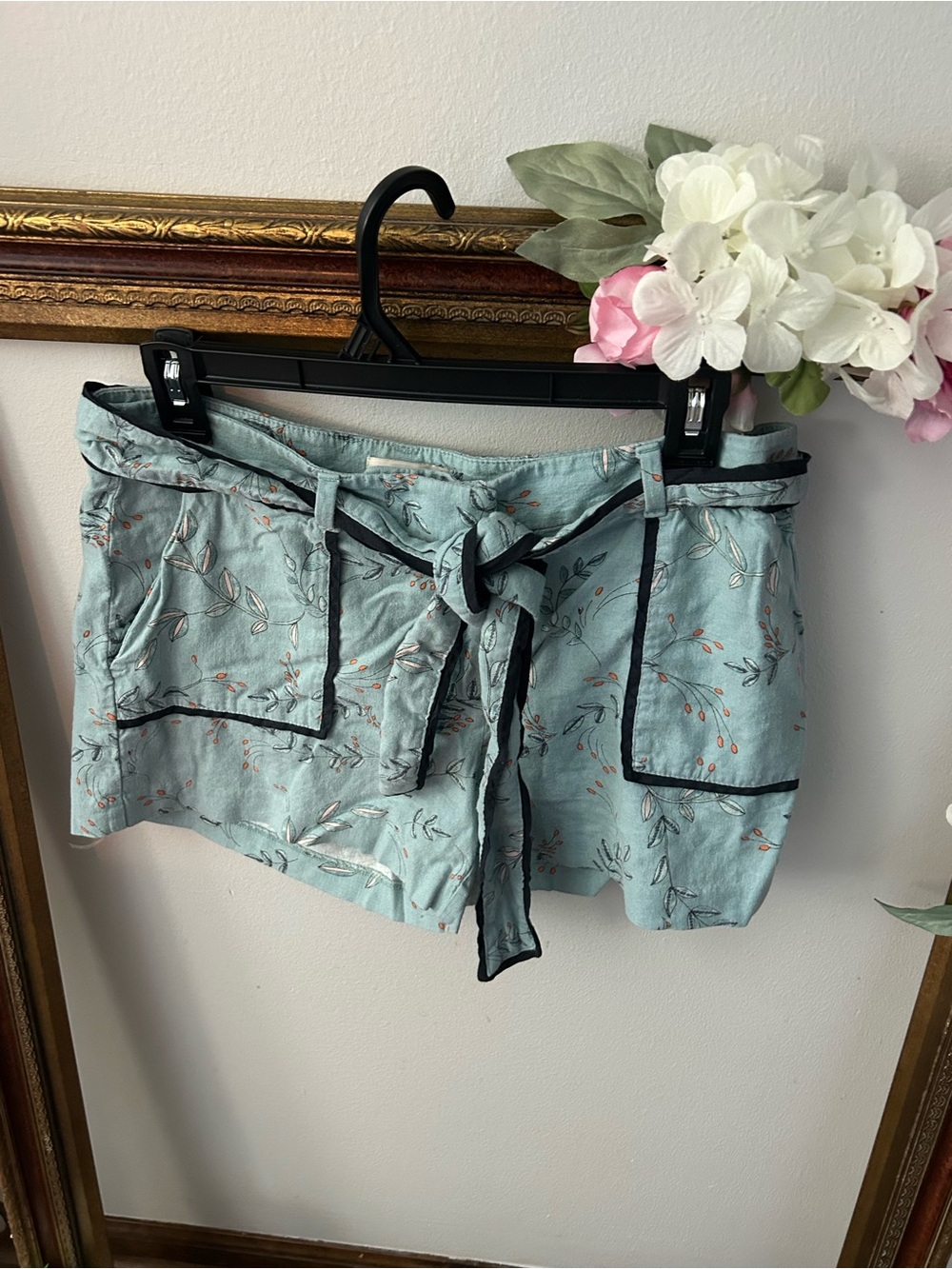 LOFT Outlet light Blue Floral Tie-Waist Shorts with Navy Piping